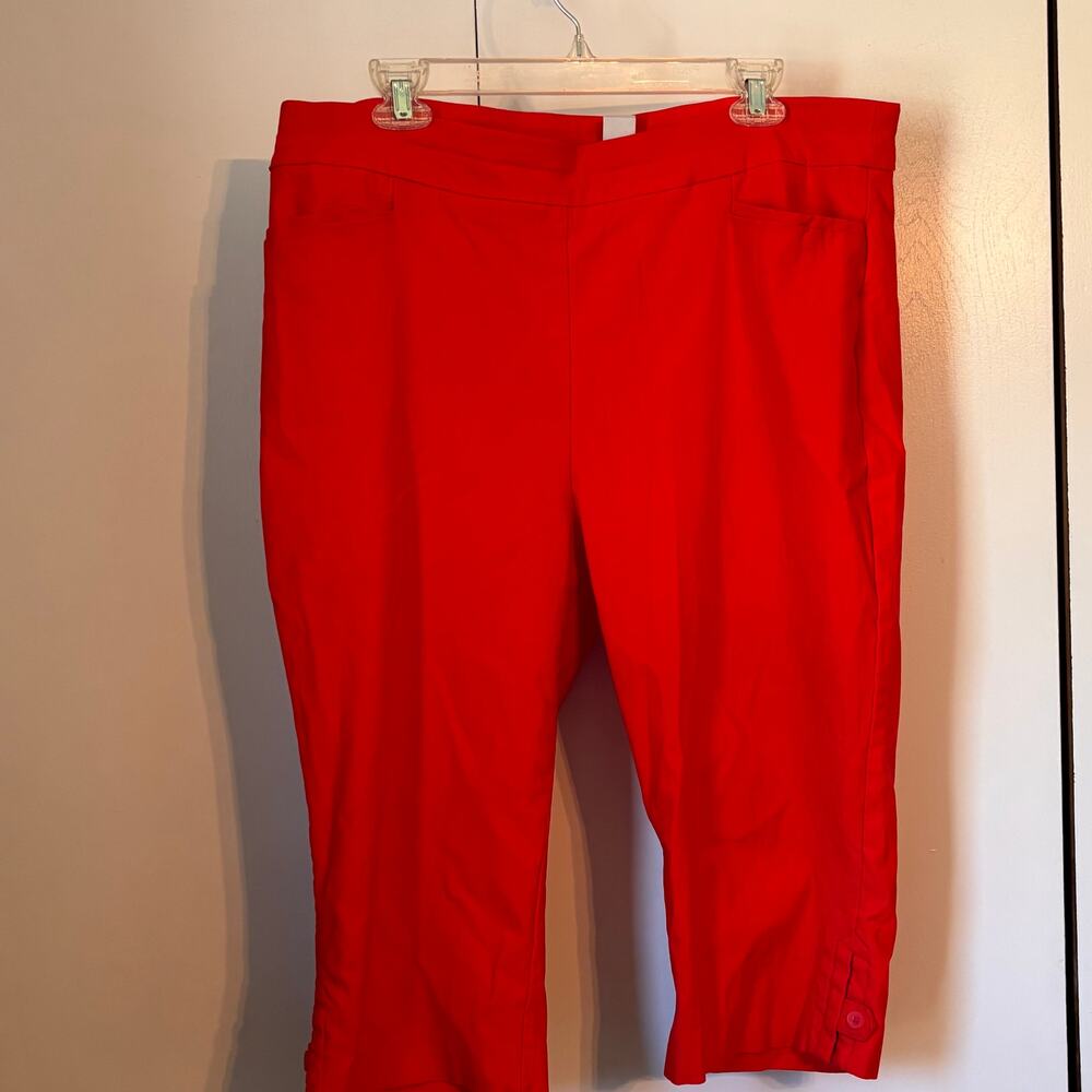 Chico's size 3 red stretch capri pant